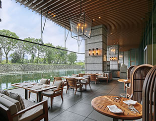 Palace Hotel Tokyo - Grand Kitchen - Terrace - Daytime