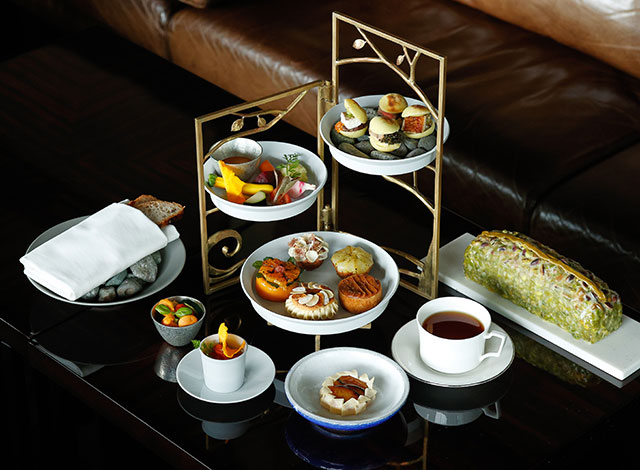 Palace Hotel Tokyo - Lounge Bar Privé - Autumn 2024 - Afternoon Tea Terre et Mer